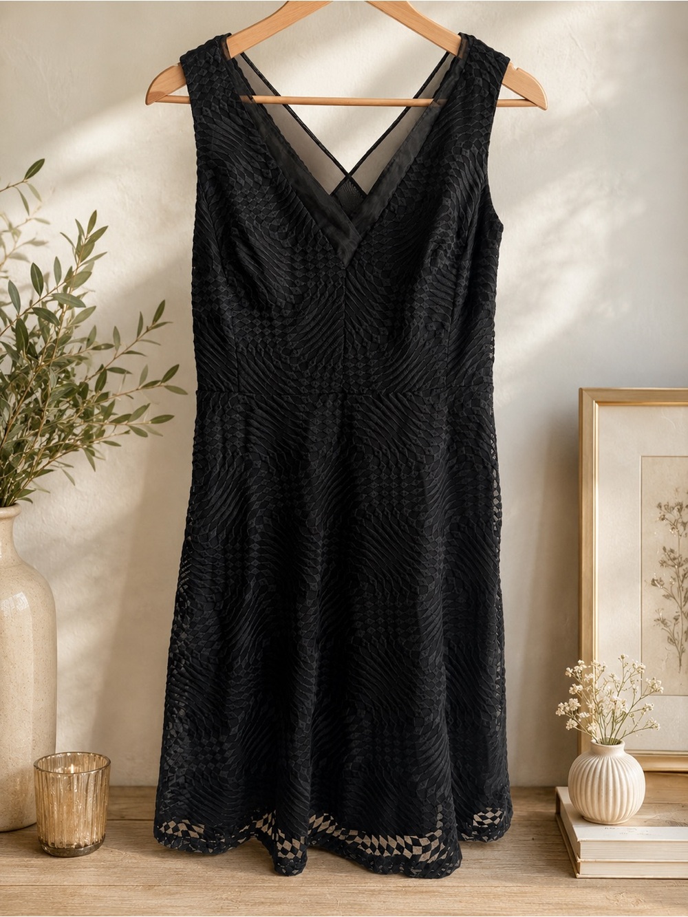 Donna Karan Black Textured Mesh Fit & Flare Cocktail Dress Size 6